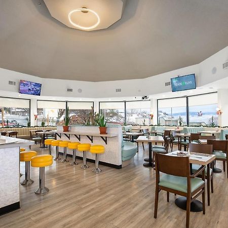 Hotel Ramada By Wyndham Kamloops Extérieur photo
