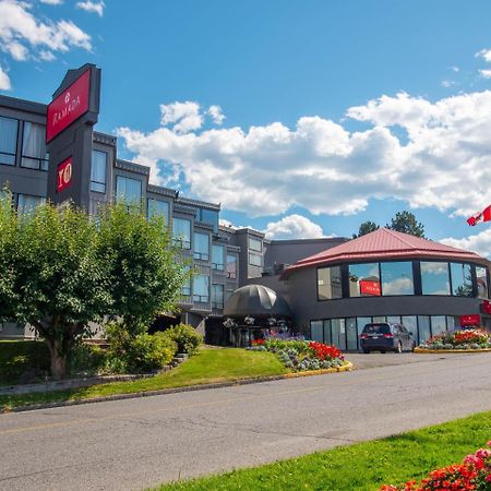 Hotel Ramada By Wyndham Kamloops Extérieur photo