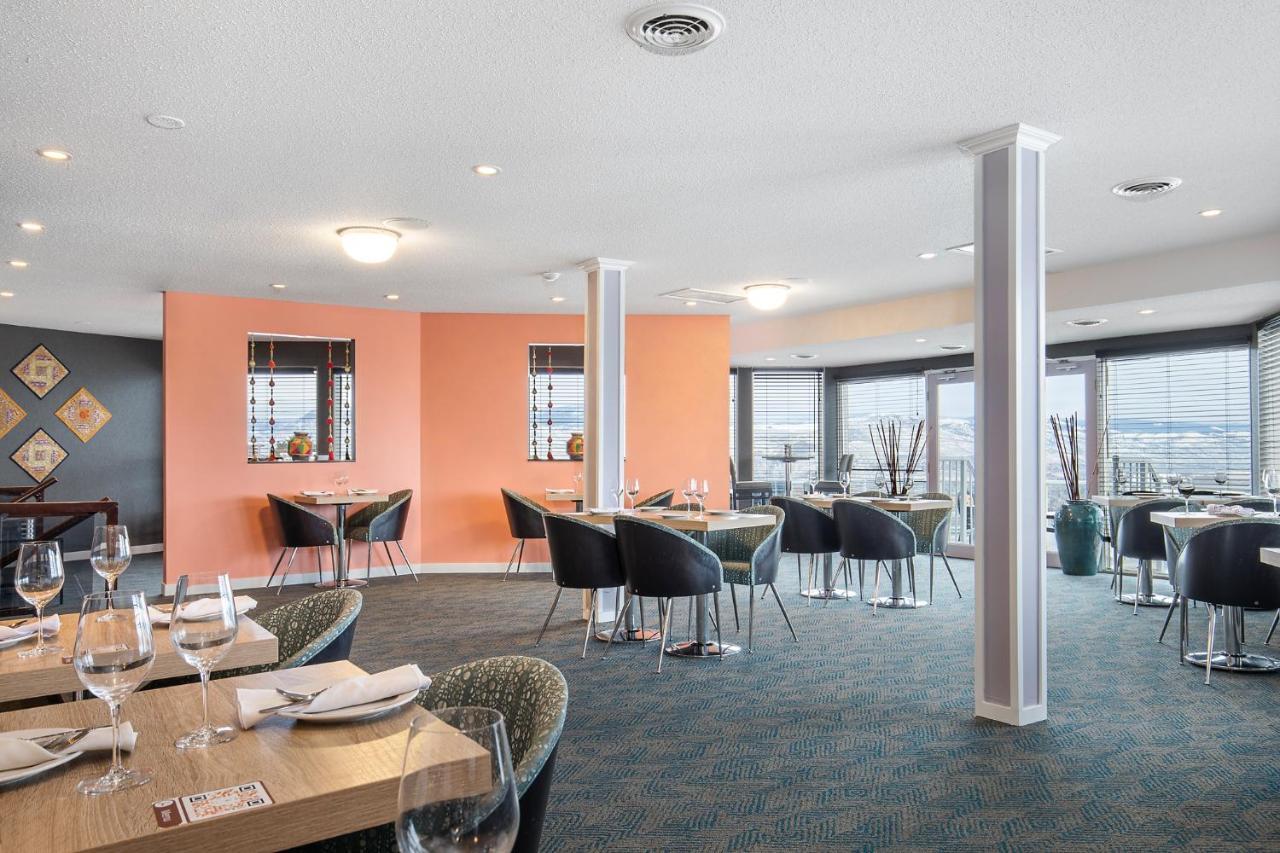 Hotel Ramada By Wyndham Kamloops Extérieur photo